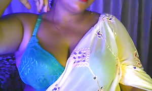 Sexy desi hot girl does 21 undressed hot desi boobs erotic dance.