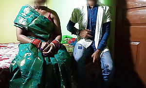 Full Body Checkup Ke Bahne Doctor ne Bhabi Ki Chut Chuda Kiya with Hindi Audio