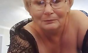 Granny Bonks BBC And Shows Elsewhere Her Consequential Tits