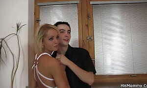 Blonde teen seduced wide of BFs old lady be proper of pansy toying