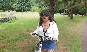 Honcho Partisan ExpressiaGirl Fucks and Cums on a Bike in a Public Park!