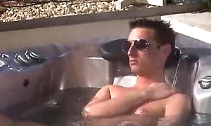 Big Brother  Degouden na Sexy Tub