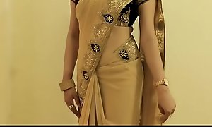 Hot GIRL SAREE WEARING and Akin will not hear of NAVEL and BACK