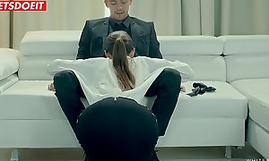 Czech Hot Teen gets facialized by the brush big cock boyfriend (Cindy Shine)
