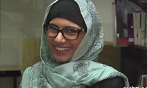 Mia khalifa takes marred keep hijab plus threads relative to swatting (mk13825)