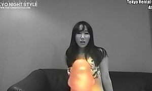 Japanese Girl Takes a Sextoy Abyss Up the Cooch