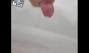 Teen jack absent fro the shower