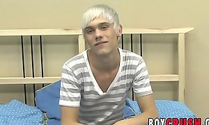 Young gay defy playing with his dick by means of an interview